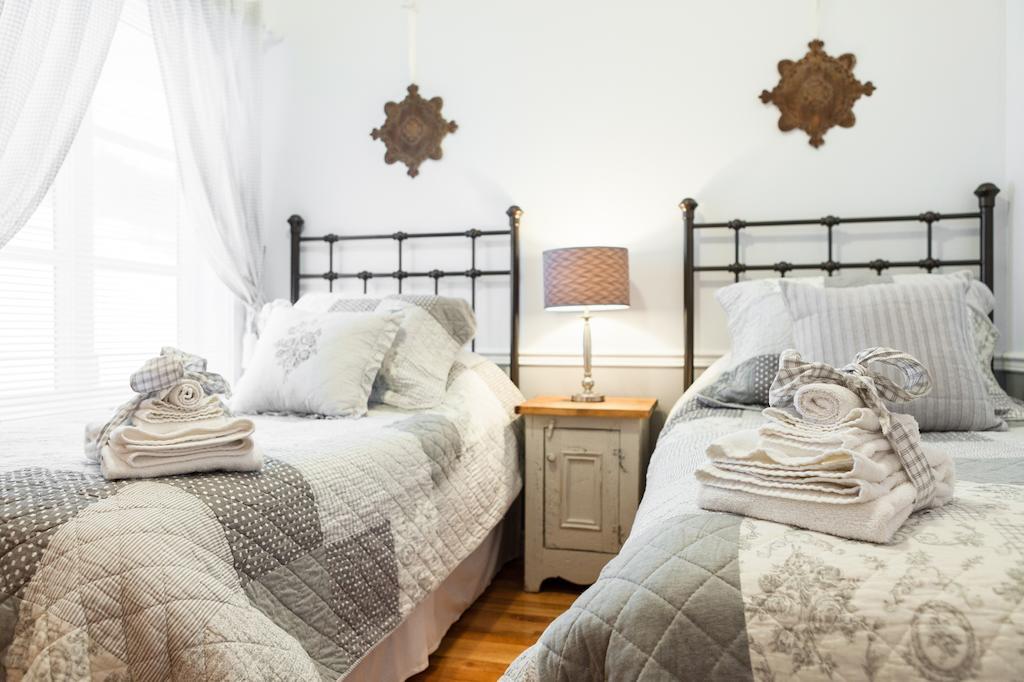 Gite Le Royal Champetre B&B Boischatel Room photo